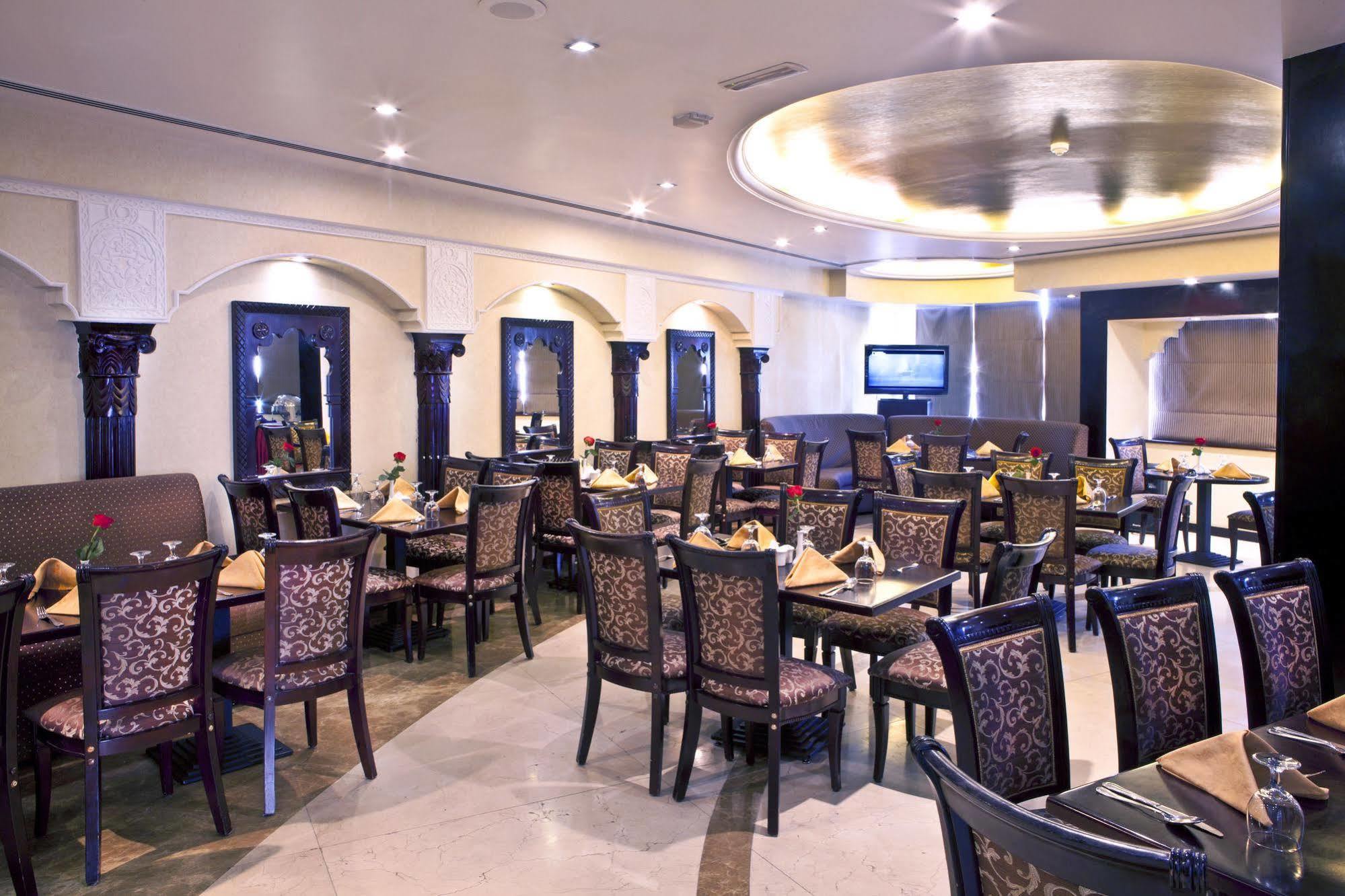 Landmark Riqqa Hotel Dubai Exterior foto