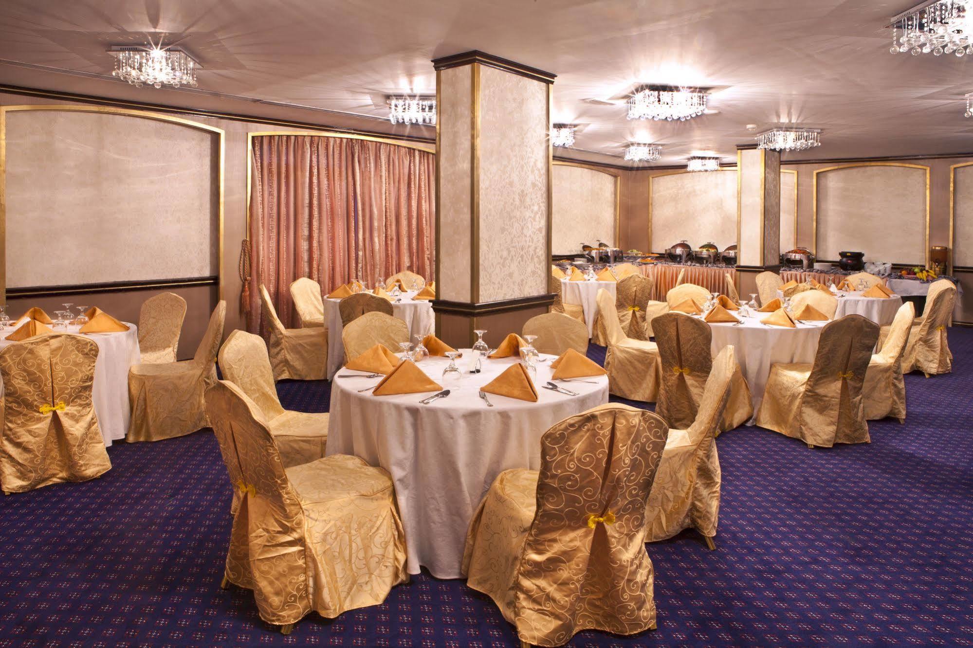 Landmark Riqqa Hotel Dubai Exterior foto