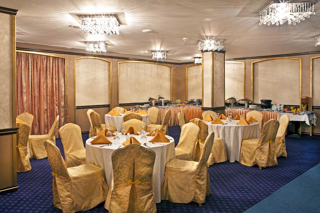 Landmark Riqqa Hotel Dubai Exterior foto